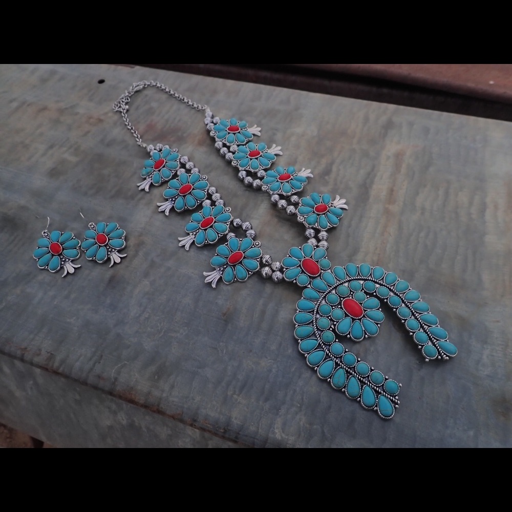 Red & Blue Squash Blossom Set